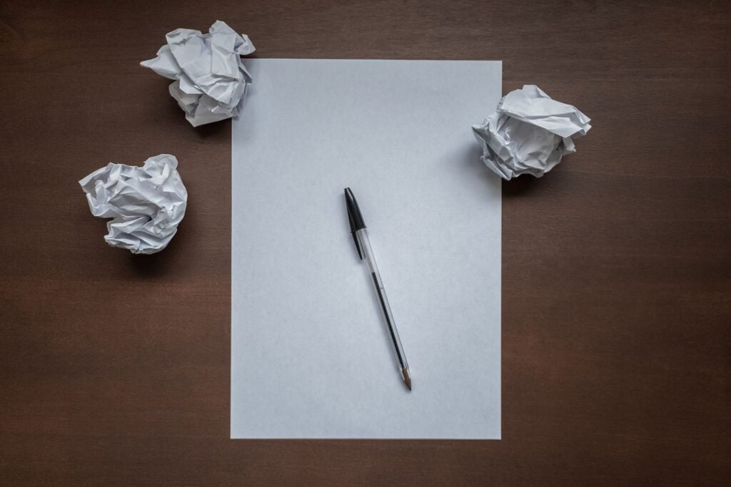 College Application Resume: What to Include and When to Send It