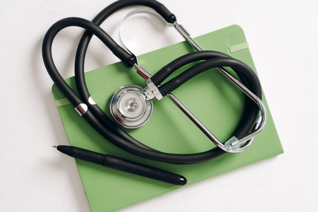 Letter of Intent for Medical School: When to Send One and What to Say