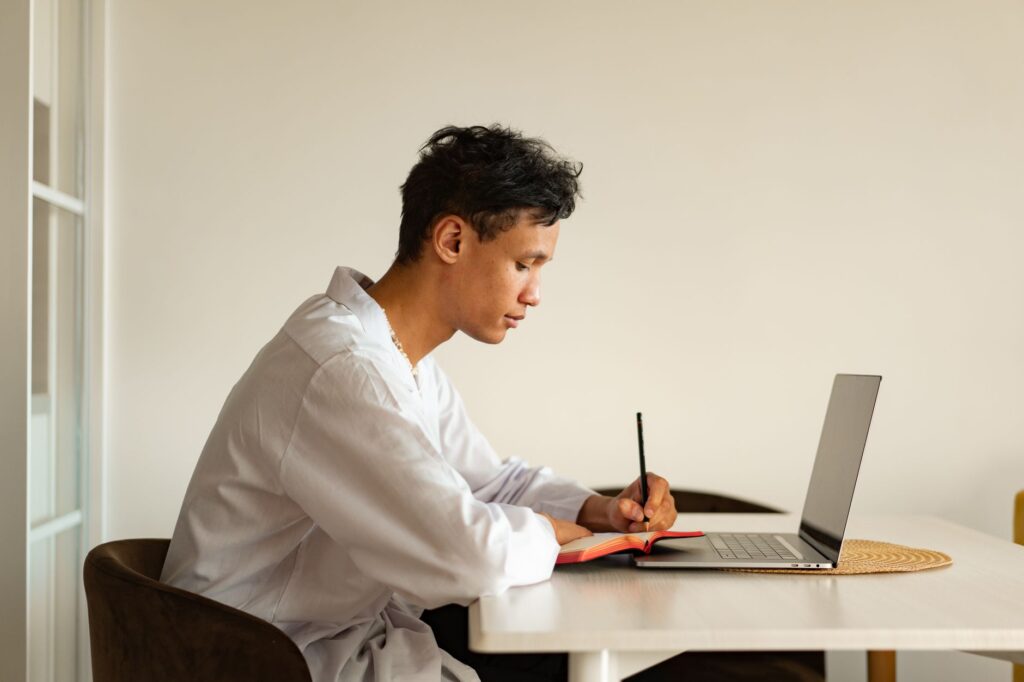 Medical School Application Timeline: What to Do and When